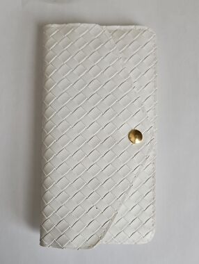 White Faux Basketweave Vinyl Wallet with Gold Snap